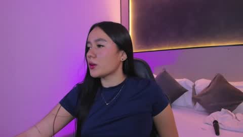 M I A online show from July 24, 12:14 pm
