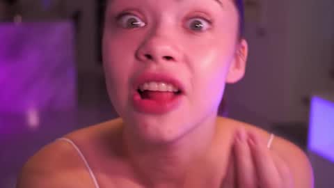 VixenMia online show from February 11, 3:52 am