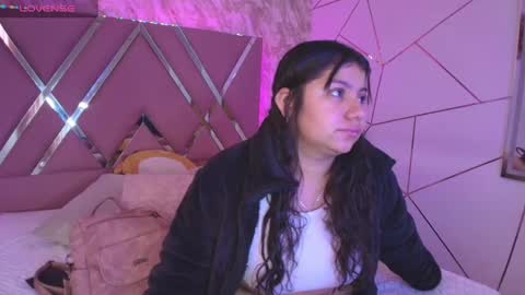 miaa_smiith1 online show from December 19, 11:29 am