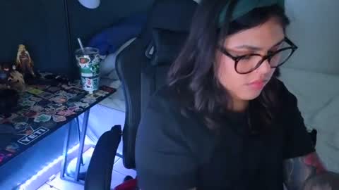 Mia online show from July 31, 3:07 am