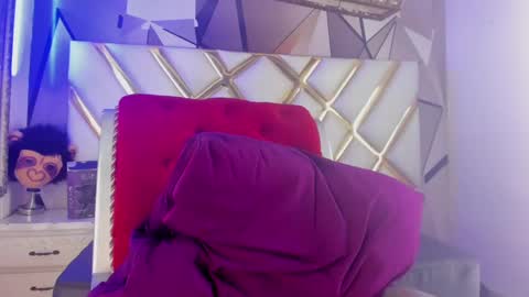   online show from February 28, 3:37 pm