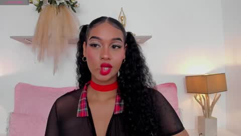 Snapshot of miaebony_ chatting on February 8, 5:18 pm Call me Mia online show from February 8, 5:18 pm