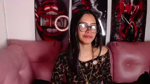 miahotcs online show from July 18, 1:57 pm