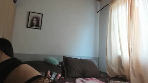 miakary online show from March 12, 3:58 pm