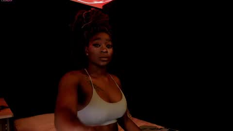 Mia online show from July 8, 12:02 am