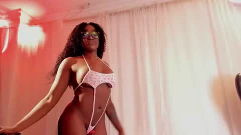 Mia online show from June 10, 12:32 am