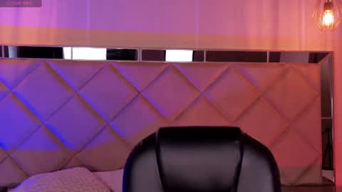 Call me Mia  online show from July 11, 6:52 pm