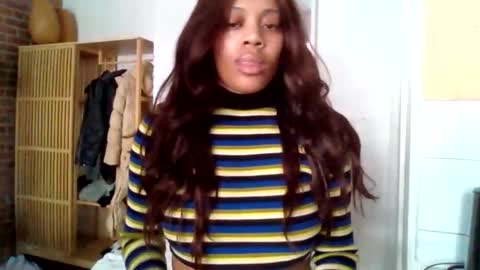 MiaMuffn online show from February 18, 4:28 pm