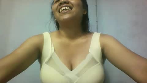 Snapshot of miarii chatting on October 20, 6:33 pm miarii online show from October 20, 6:33 pm