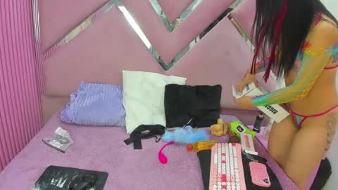 Miarose 69 online show from June 18, 12:01 am