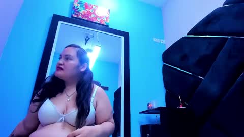 MiaRouse online show from May 5, 2:58 am