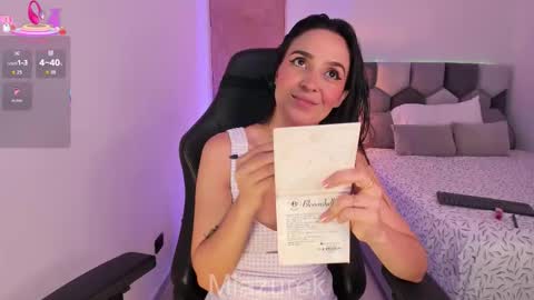 Snapshot of miazurek chatting on September 17, 1:36 am THE BEST LOVRS antonio flatlastifoundyoulautrebleudrpapaolu donnie lbsunkown1804 online show from September 17, 1:36 am