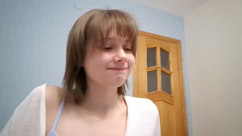 Snapshot of micasulejmanovski chatting on October 19, 3:14 pm Luna online show from October 19, 3:14 pm