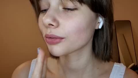 Luna online show from December 18, 5:29 pm