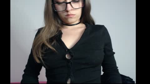 Michell online show from May 7, 1:54 am
