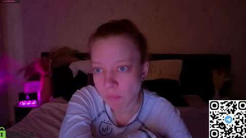 michelle_blond online show from April 28, 1:36 am