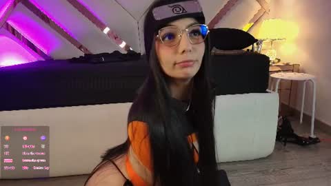 michelle_cutee_ online show from June 25, 8:32 pm