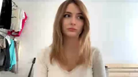 Jenny online show from April 19, 8:25 am
