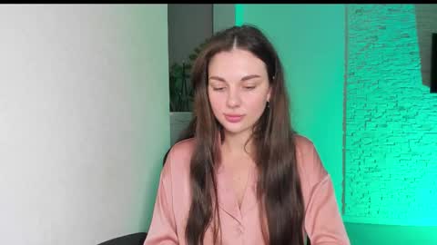 Snapshot of michelliibeautiful chatting on October 28, 6:03 pm Michellee online show from October 28, 6:03 pm