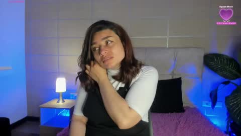 Snapshot of michonne_k chatting on September 29, 9:09 pm Michonne online show from September 29, 9:09 pm