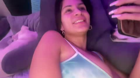 Snapshot of micielo87 chatting on February 7, 4:48 am Skye online show from February 7, 4:48 am