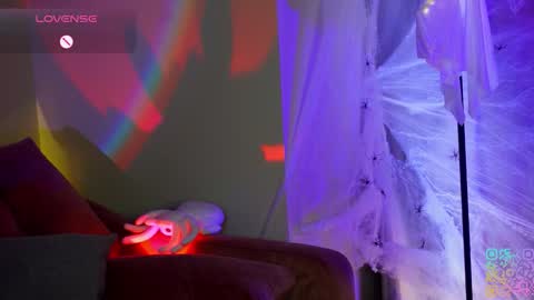 Snapshot of mickeydior chatting on October 29, 1:04 pm mickeydior online show from October 29, 1:04 pm