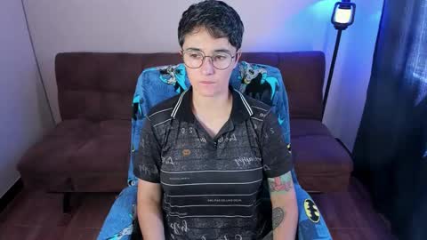 Blue online show from January 9, 3:27 pm