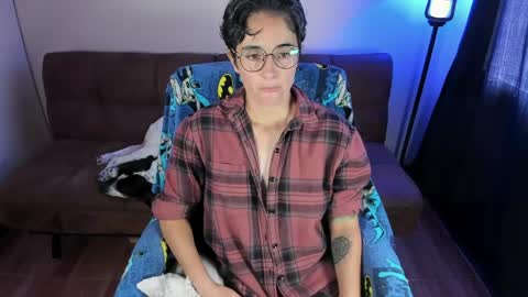 Blue online show from April 29, 3:37 pm