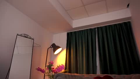 Alice online show from June 27, 6:14 pm