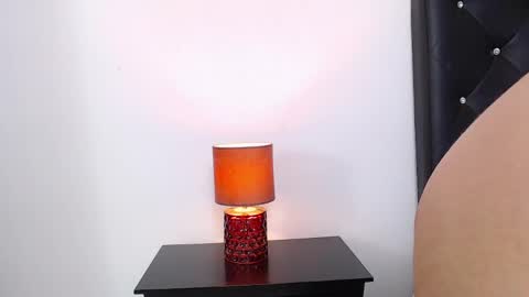 midnightbella_ online show from May 2, 1:03 pm