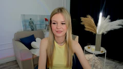 midnighteaura online show from June 4, 2:43 pm