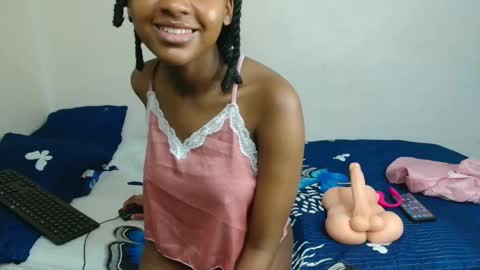 midnightsinx online show from November 18, 11:15 pm