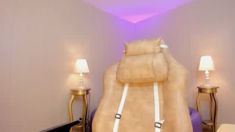 Call Me Blue   ONLINE GTM -5 7001400 online show from December 3, 8:11 pm