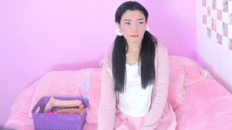 Sara online show from February 6, 8:02 pm