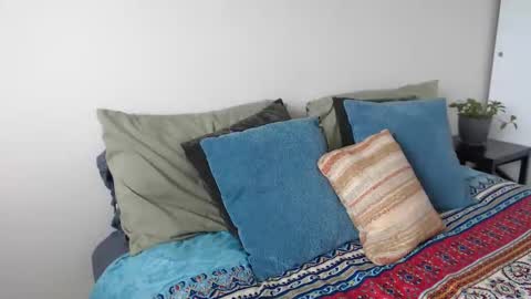 MidsummerNightsDream online show from March 6, 2:23 pm