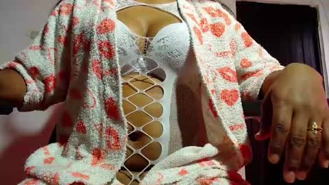 Snapshot of mielsquirt chatting on October 1, 3:39 pm mielsquirt online show from October 1, 3:39 pm