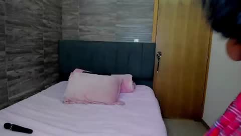 Mia online show from July 22, 2:56 am
