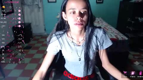 Snapshot of miia_jensen chatting on December 5, 1:47 am MIA online show from December 5, 1:47 am