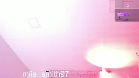 mia online show from July 25, 2:18 am