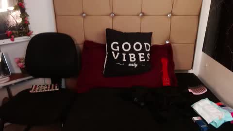 miia online show from March 7, 9:22 pm