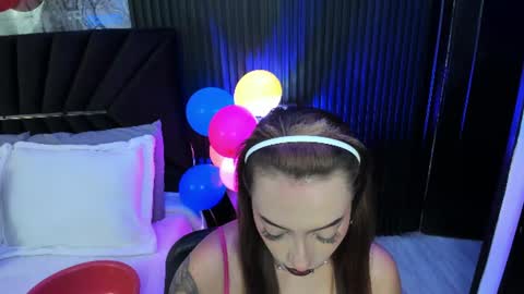 Mia Monroe online show from June 22, 12:35 pm
