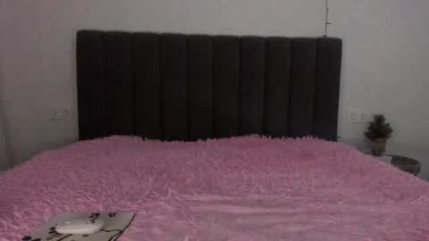 Mika online show from February 2, 10:39 pm