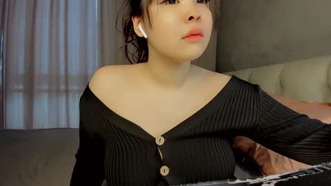 mikasssu online show from December 8, 8:41 am