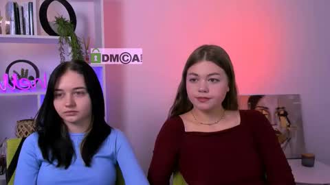 Snapshot of miki_ti chatting on October 17, 8:39 am miki_ti online show from October 17, 8:39 am