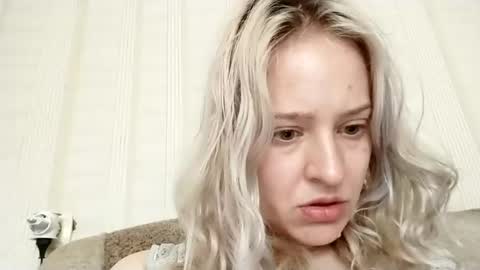 Mila 420 online show from June 15, 6:35 am