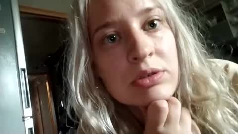Mila 420 online show from June 26, 9:21 am