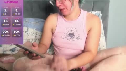 mila_good online show from October 11, 8:33 pm