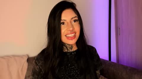     online show from March 7, 7:04 am