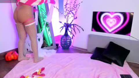 Mila online show from October 17, 12:08 pm