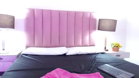 milaa_01 online show from March 12, 11:57 am